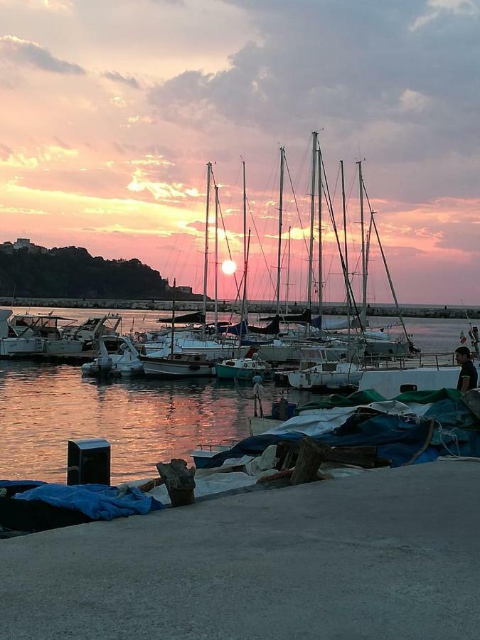 Casa Geltrude Al Porto Villa Procida Ngoại thất bức ảnh